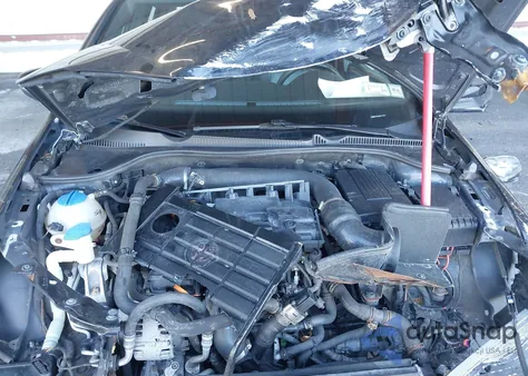 2013 Volkswagen Golf R 4-Door из США, поврежденный, VIN WVWPF7AJ8DW071639